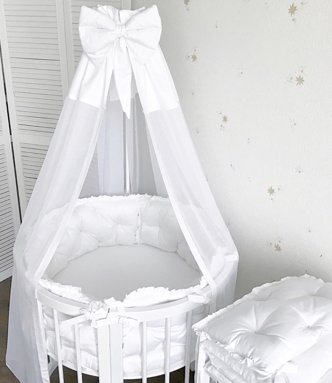 Детская кроватка для новорожденных белая фото